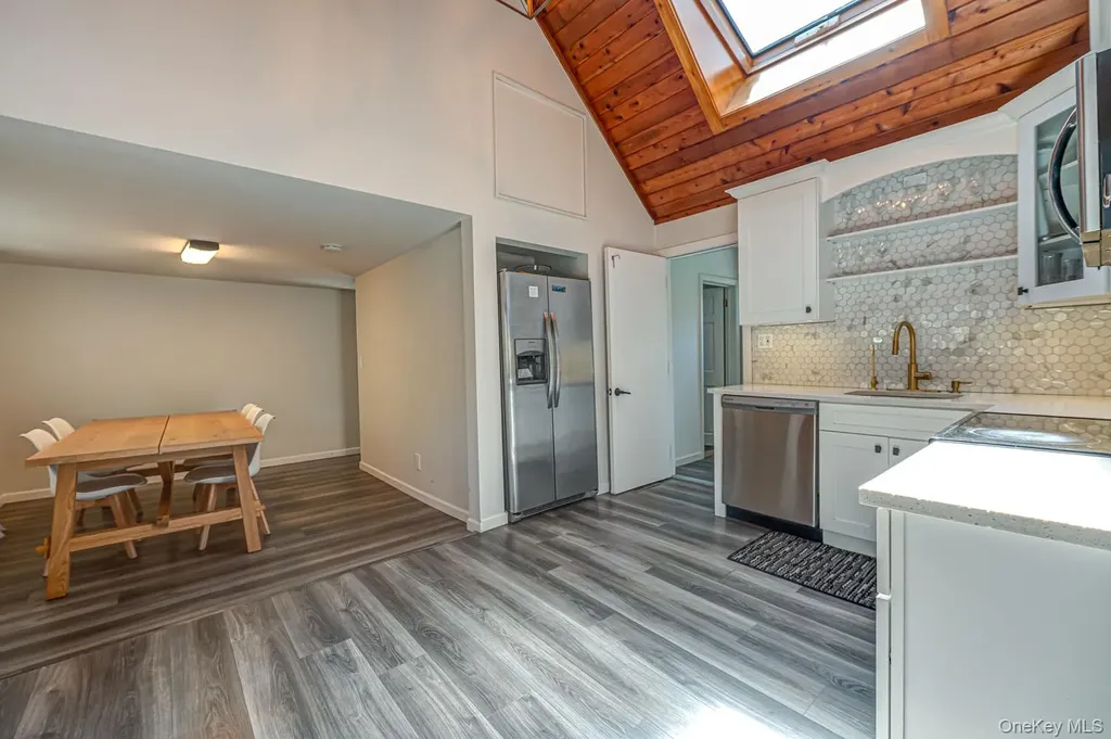 48 Springville Road Hampton Bays NY 11946