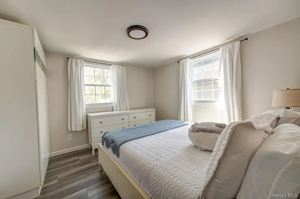 48 Springville Road Hampton Bays NY 11946