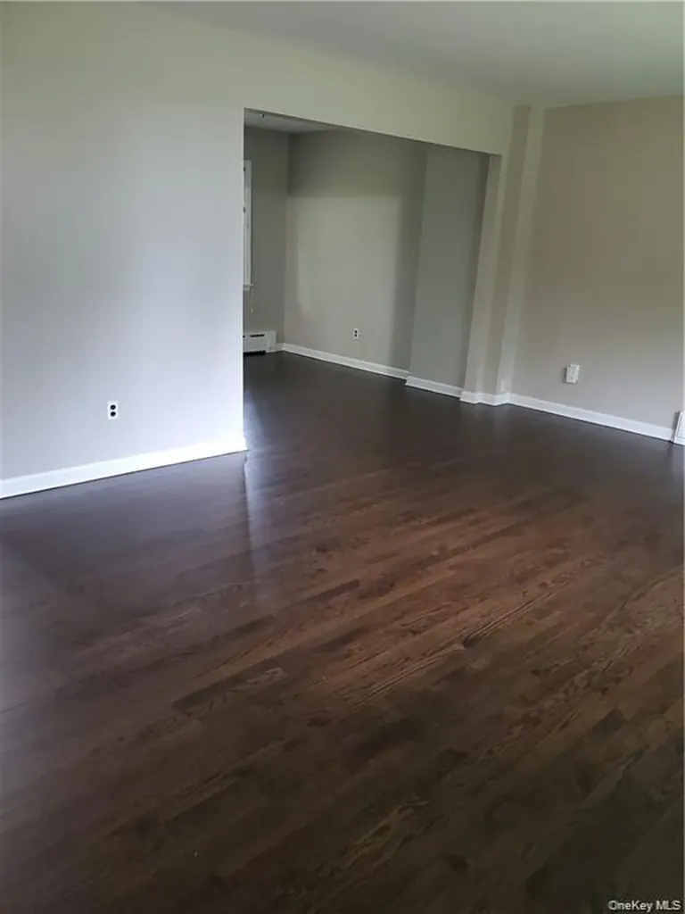 349 S Middletown Road Nanuet NY 10954