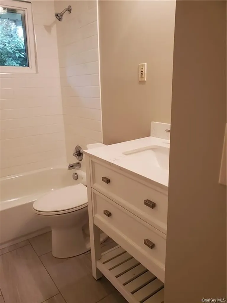 349 S Middletown Road Nanuet NY 10954