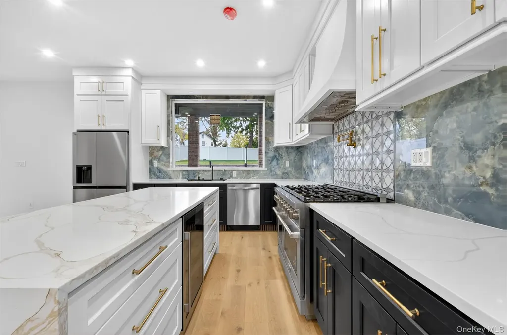 8366 Charlecote Ridge Jamaica NY 11432