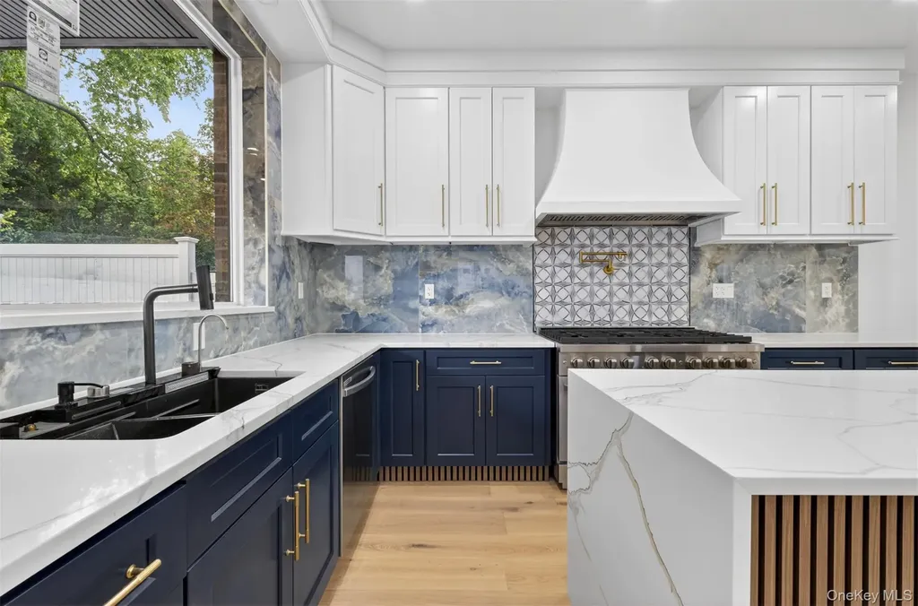 8366 Charlecote Ridge Jamaica NY 11432