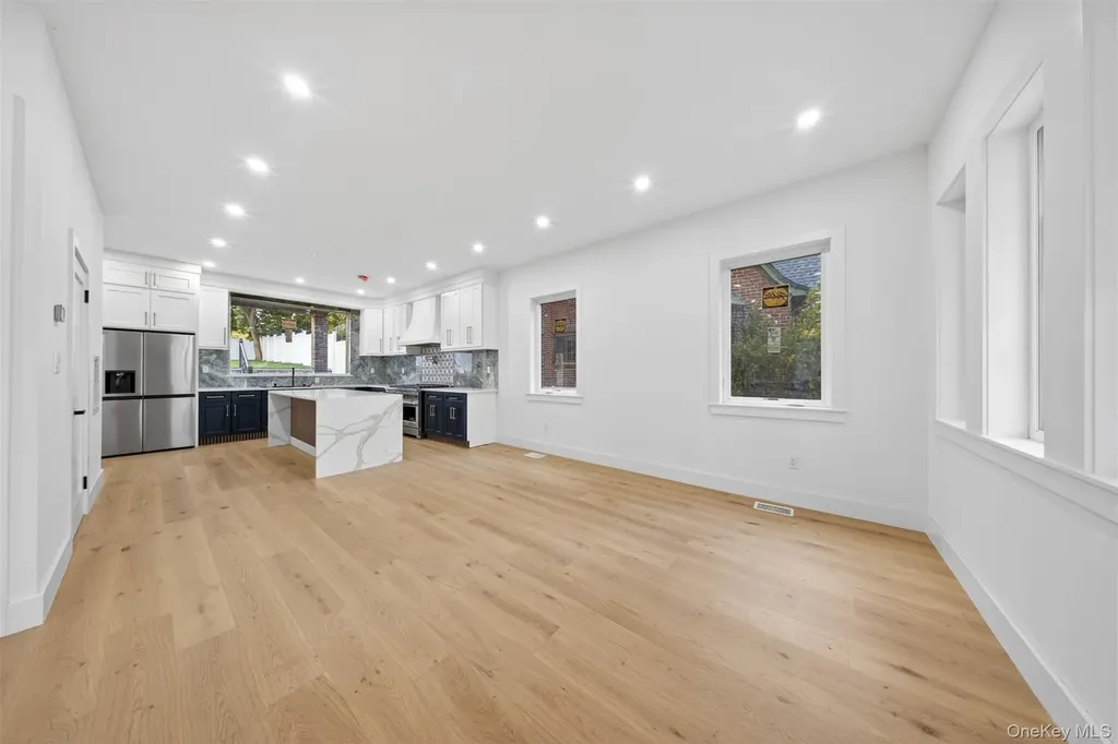 8366 Charlecote Ridge Jamaica NY 11432