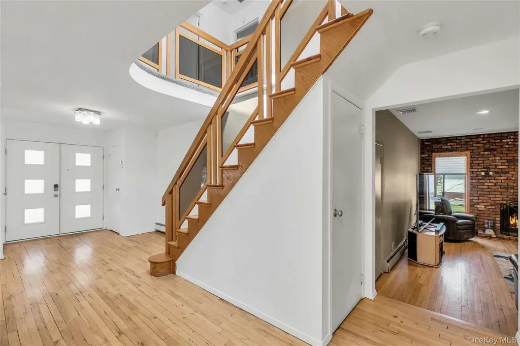 132 Washington Avenue Plainview NY 11803