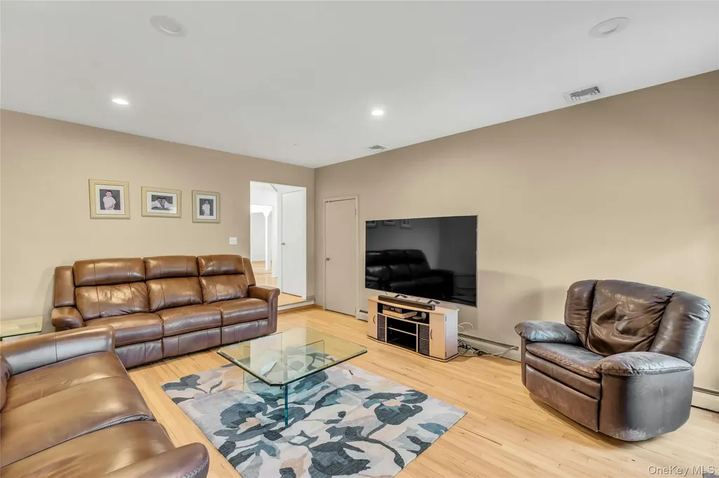 132 Washington Avenue Plainview NY 11803