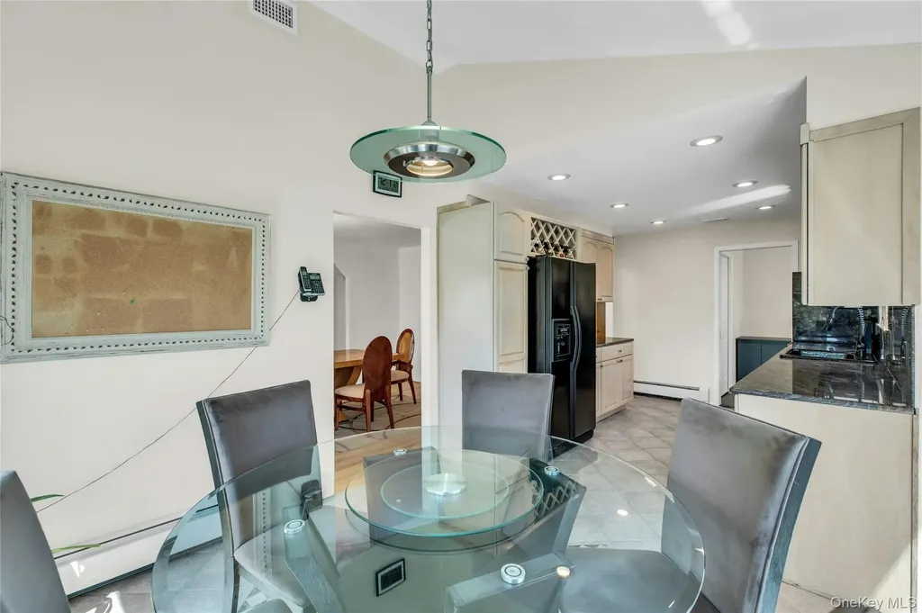 132 Washington Avenue Plainview NY 11803