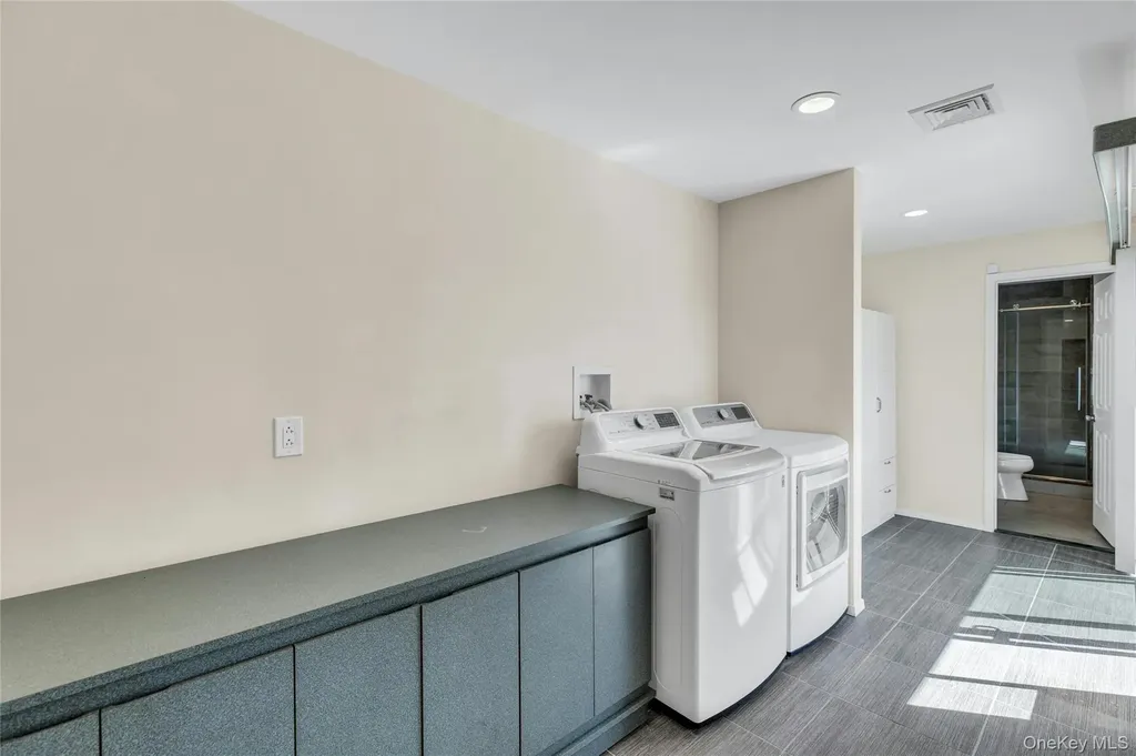 132 Washington Avenue Plainview NY 11803