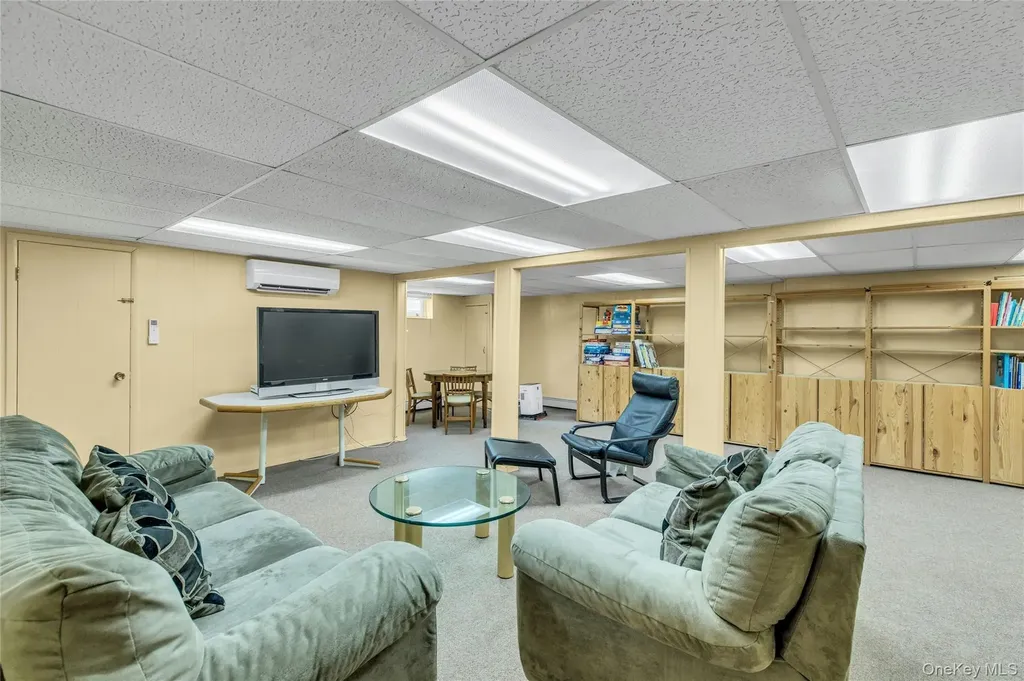 132 Washington Avenue Plainview NY 11803