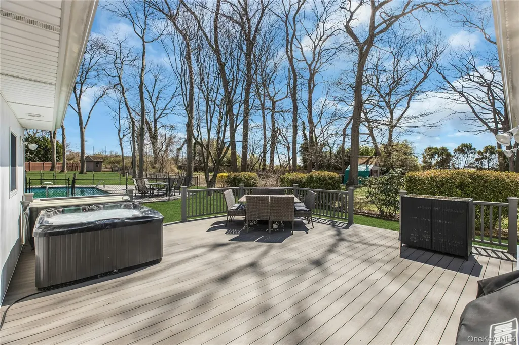132 Washington Avenue Plainview NY 11803