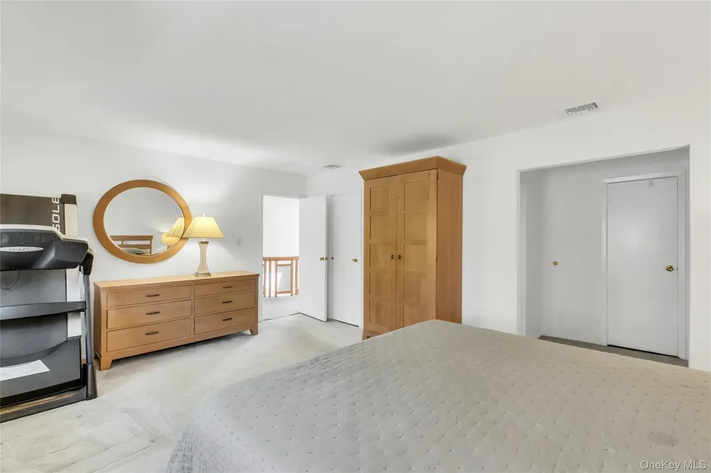 132 Washington Avenue Plainview NY 11803