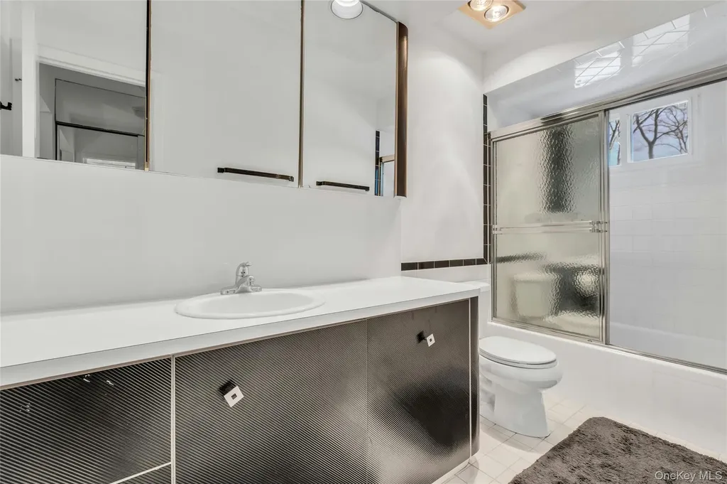 132 Washington Avenue Plainview NY 11803