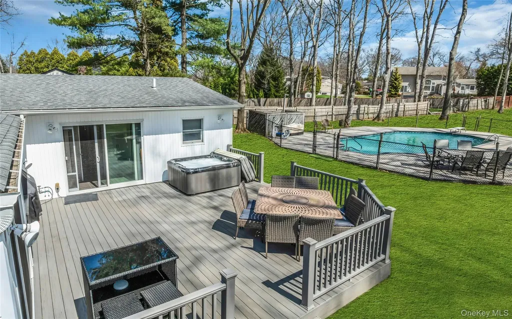 132 Washington Avenue Plainview NY 11803