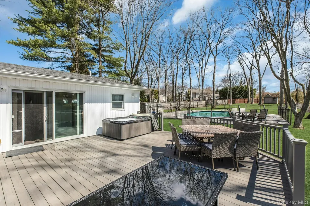 132 Washington Avenue Plainview NY 11803