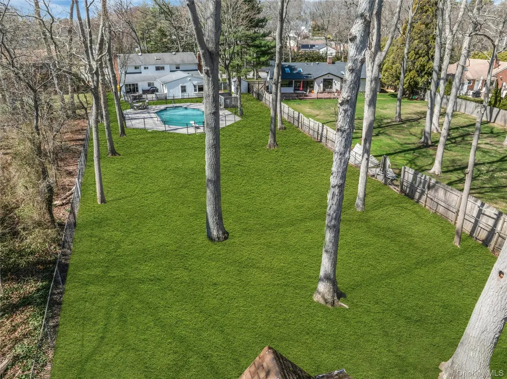 132 Washington Avenue Plainview NY 11803