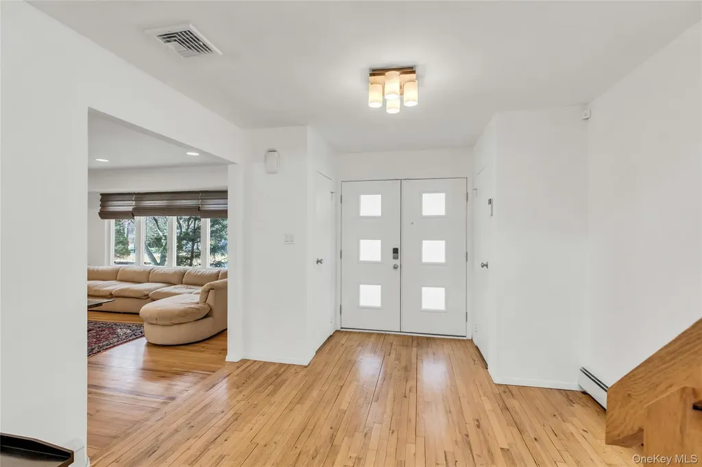 132 Washington Avenue Plainview NY 11803