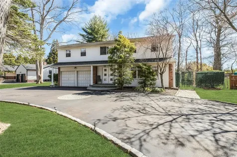 132 Washington Avenue Plainview NY 11803