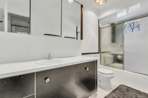 132 Washington Avenue Plainview NY 11803