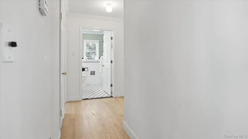 18 Beaver Lane W Westhampton NY 11977