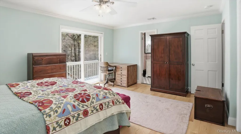 18 Beaver Lane W Westhampton NY 11977