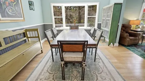18 Beaver Lane W Westhampton NY 11977