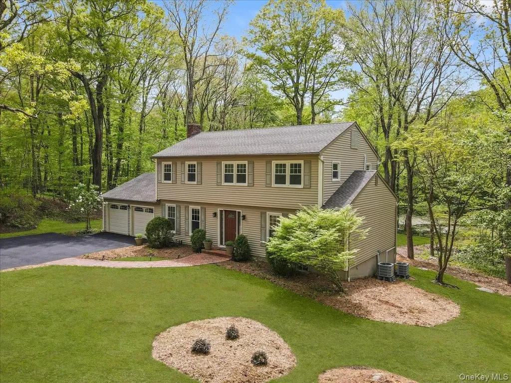 10 Silvermine Drive South Salem NY 10590