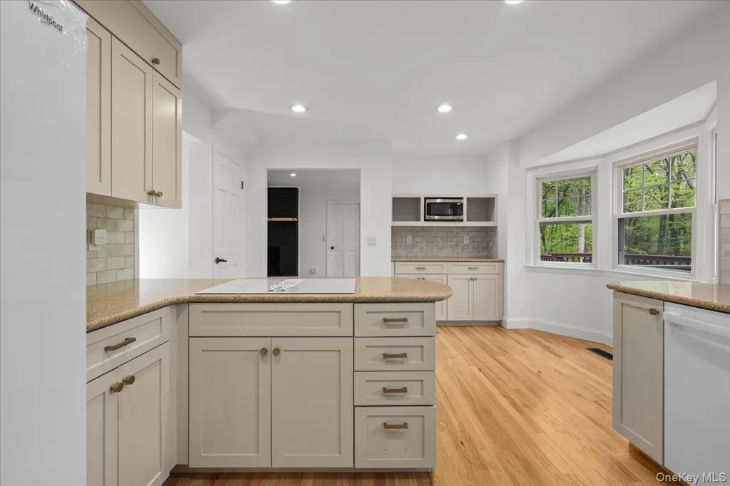 10 Silvermine Drive South Salem NY 10590