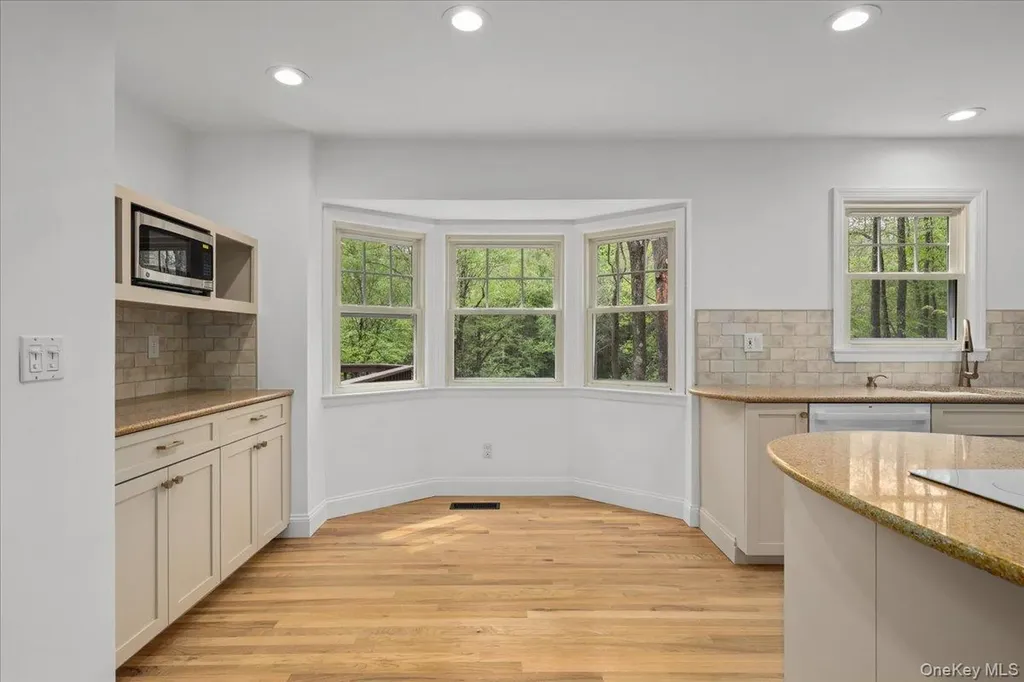 10 Silvermine Drive South Salem NY 10590