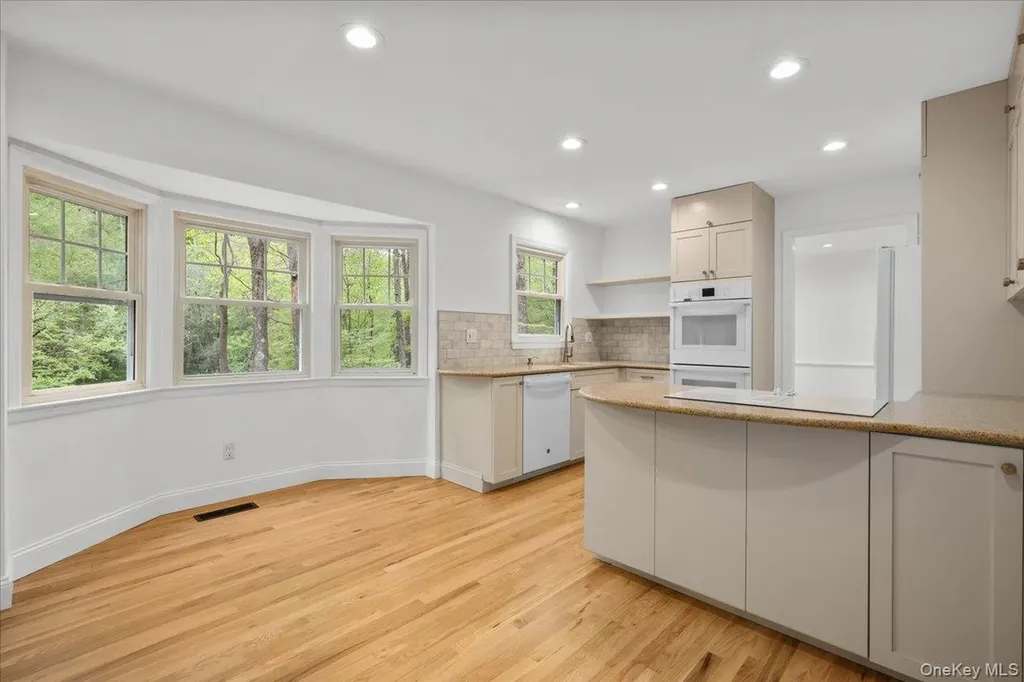 10 Silvermine Drive South Salem NY 10590