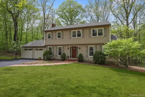 10 Silvermine Drive South Salem NY 10590