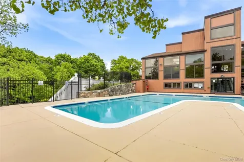 373 Martling Avenue Tarrytown NY 10591