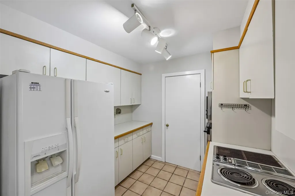 1331 Broadway Hewlett NY 11557