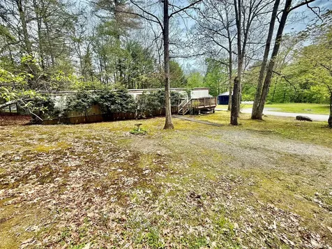 822 Lark Lane Cuddebackville NY 12729