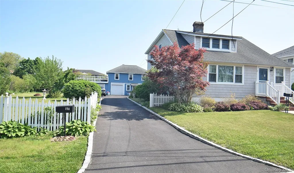 19 And 19a Brook Street Lindenhurst NY 11757