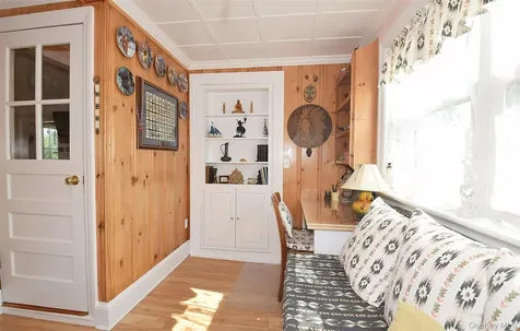 Lindenhurst NY 11757