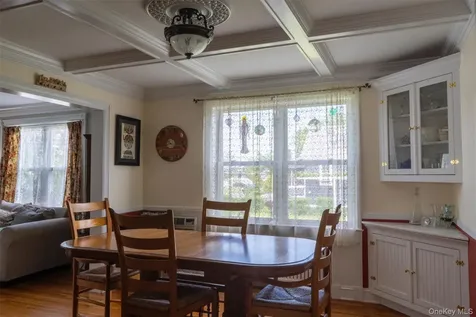 Lindenhurst NY 11757