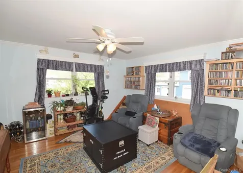 Lindenhurst NY 11757