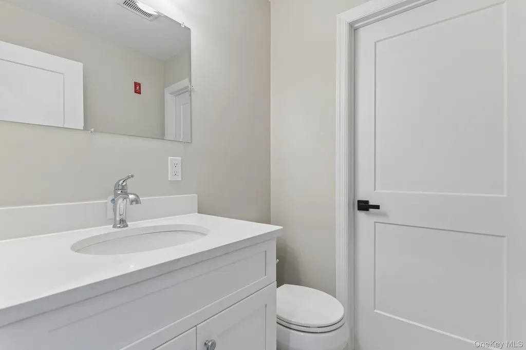 384 Scudder Avenue Copiague NY 11726