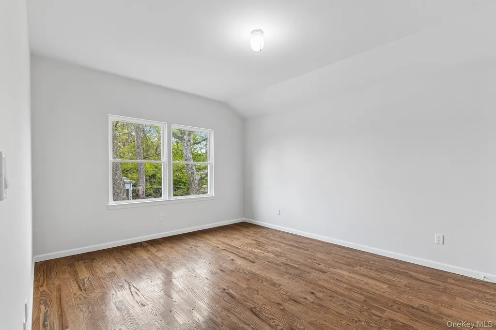 384 Scudder Avenue Copiague NY 11726