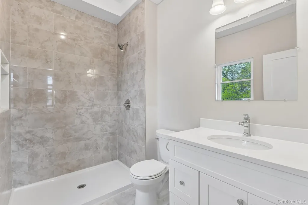 384 Scudder Avenue Copiague NY 11726