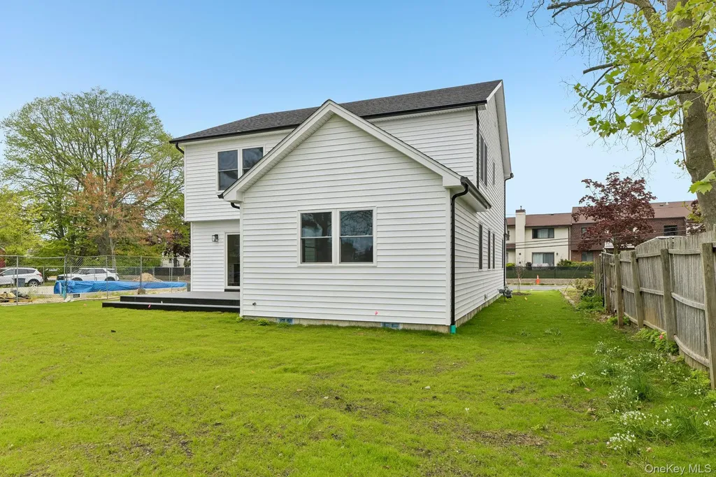 384 Scudder Avenue Copiague NY 11726