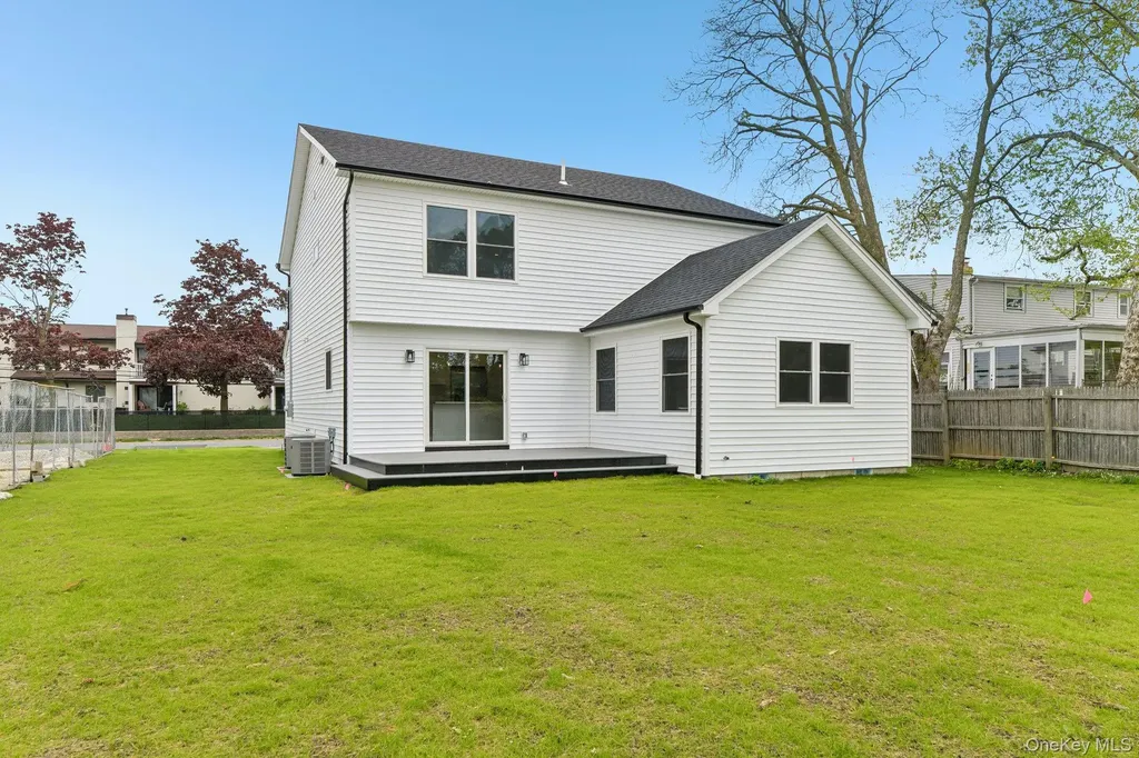 384 Scudder Avenue Copiague NY 11726