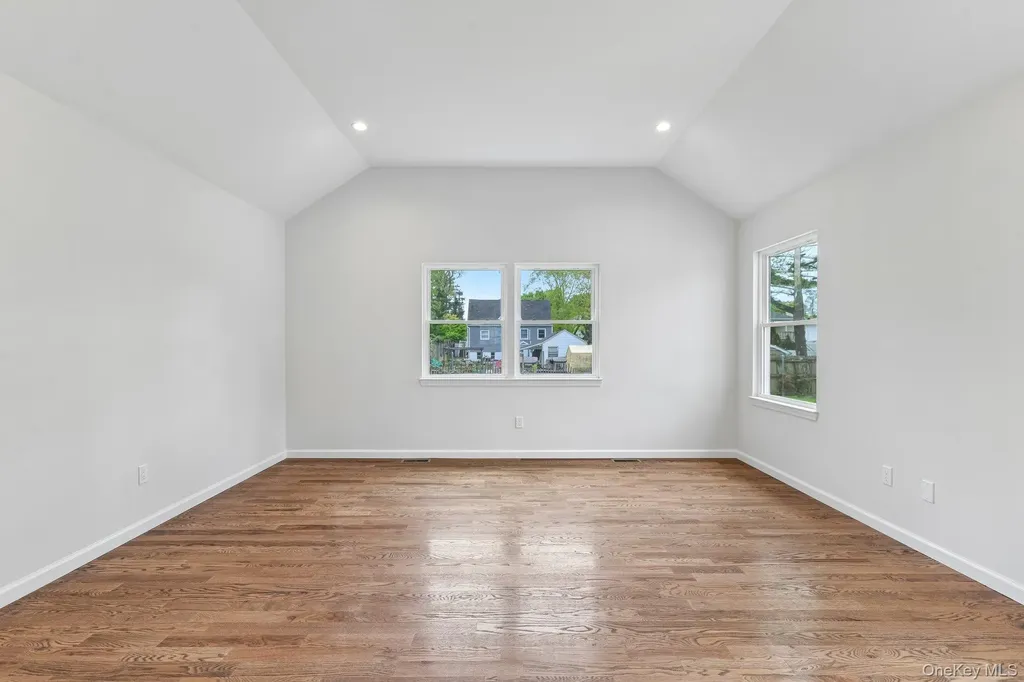 384 Scudder Avenue Copiague NY 11726