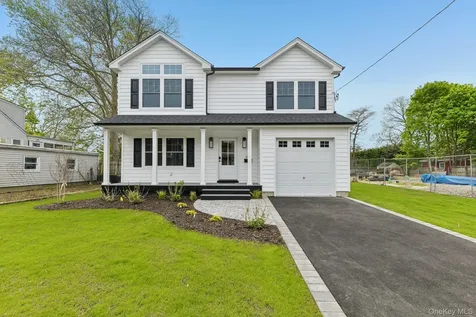 384 Scudder Avenue Copiague NY 11726