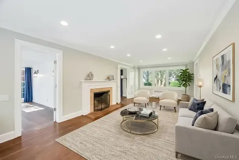 10 Dupont Avenue White Plains NY 10605