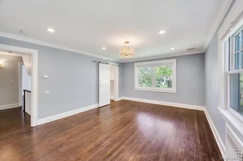 10 Dupont Avenue White Plains NY 10605