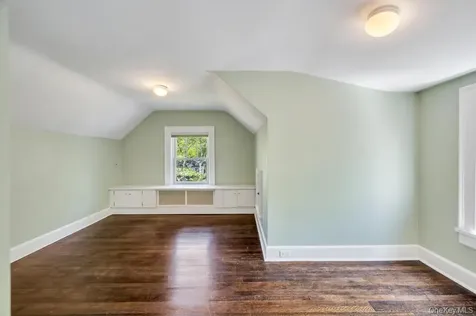 10 Dupont Avenue White Plains NY 10605