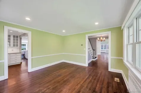10 Dupont Avenue White Plains NY 10605