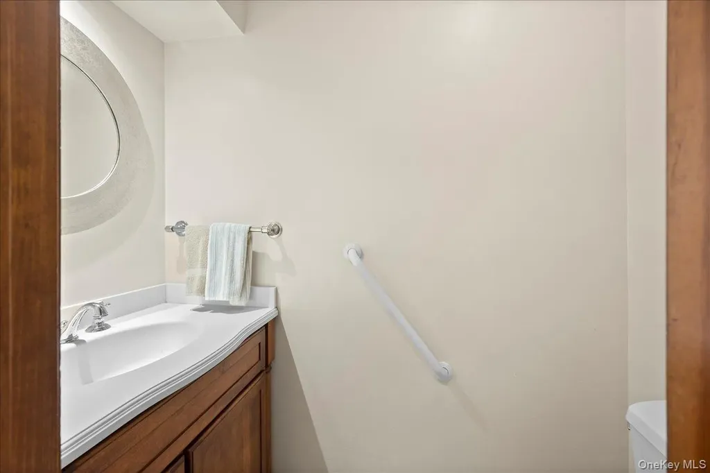 13 Hart Drive Poughkeepsie NY 12603