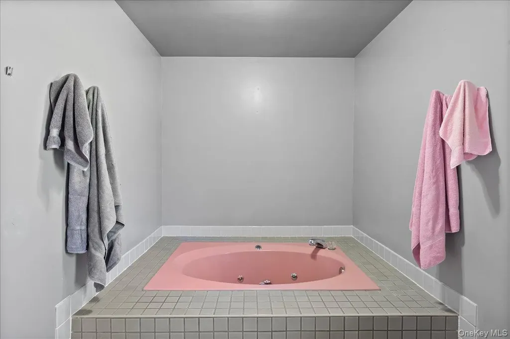 13 Hart Drive Poughkeepsie NY 12603