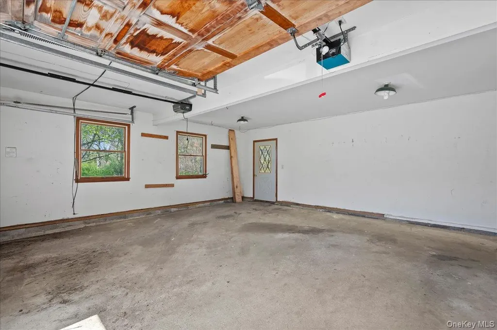 13 Hart Drive Poughkeepsie NY 12603